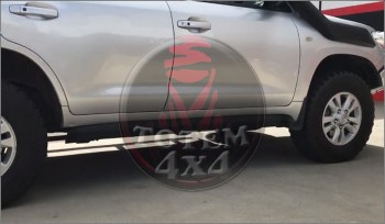 Estribos laterales electricos Toyota Land Cruiser 200 (2015-2019)
